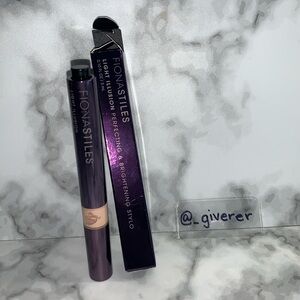 Neutral 01-02 Fiona Stiles Light Illusion Perfecting & Brightening Stylo